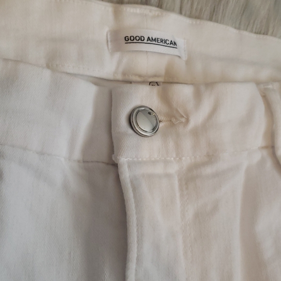 SALE!! Good American Good Legs Crop NWOT!! - Picture 9 of 14